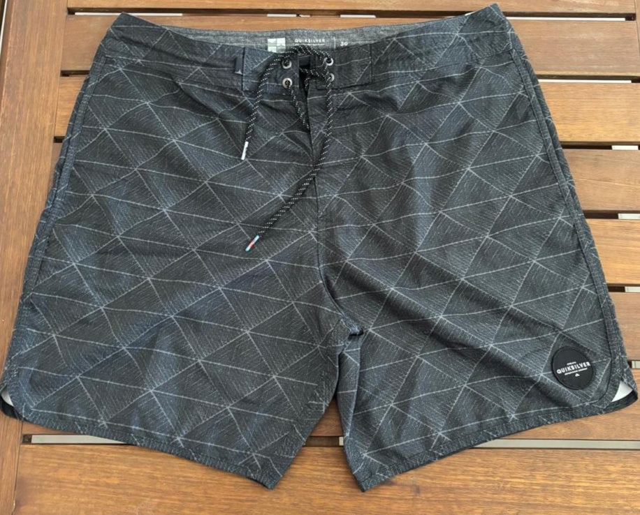 Short QUIKSILVER